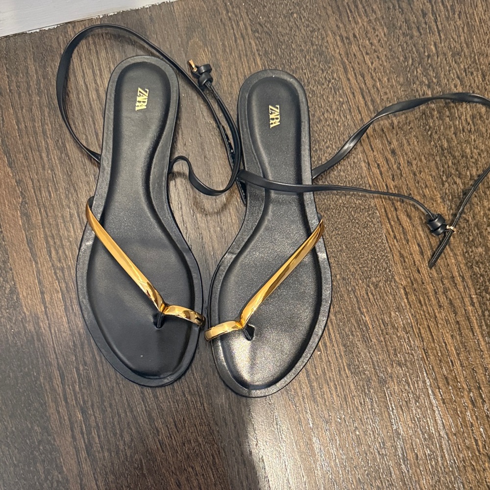 Zara Women's Black and Gold Sandals metallic detail size 38